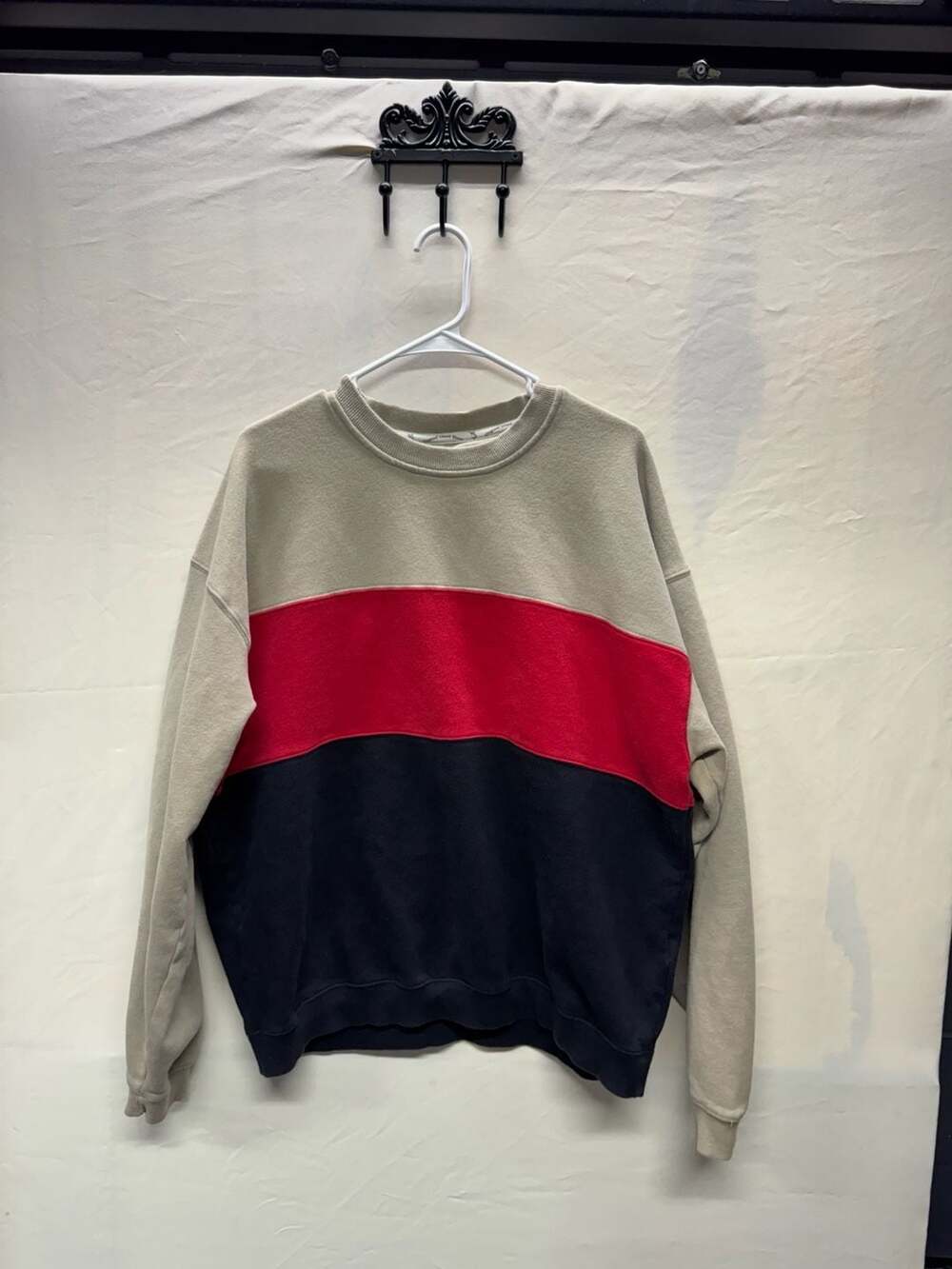 Original Island Sport Vintage 90s Colorblock Crewneck Sweatshirt Tan Red Black X